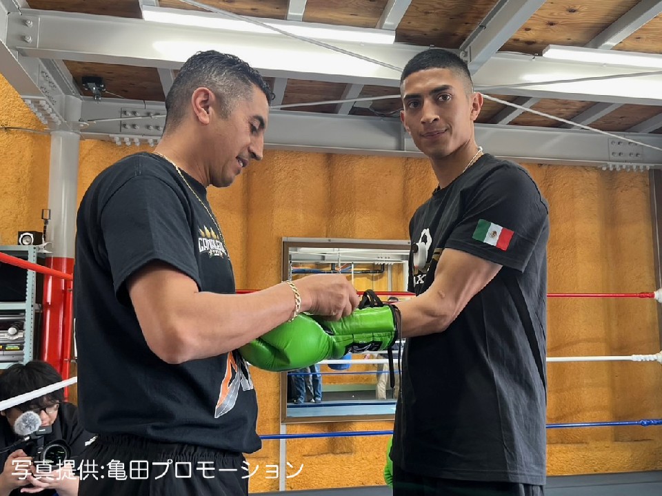 AKO錾! ɏČlNA4c̓