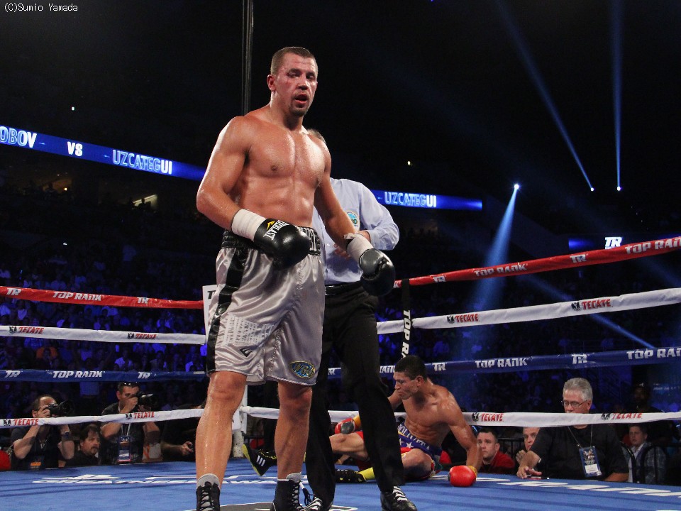 M級王座決定戦は11/22