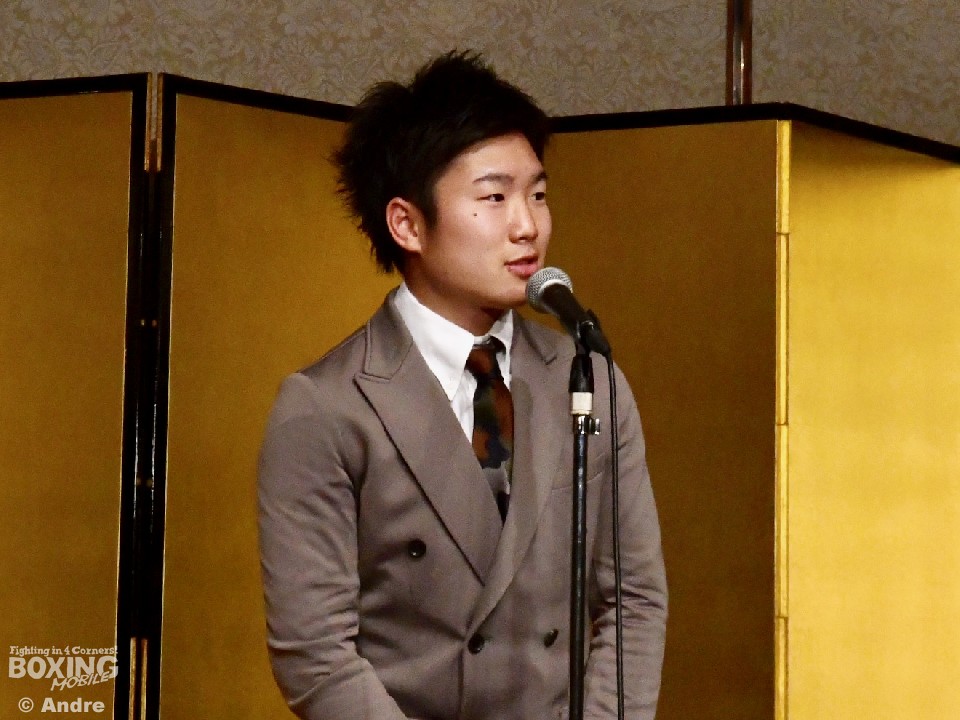 拳四朗が地元京都でV5祝勝会